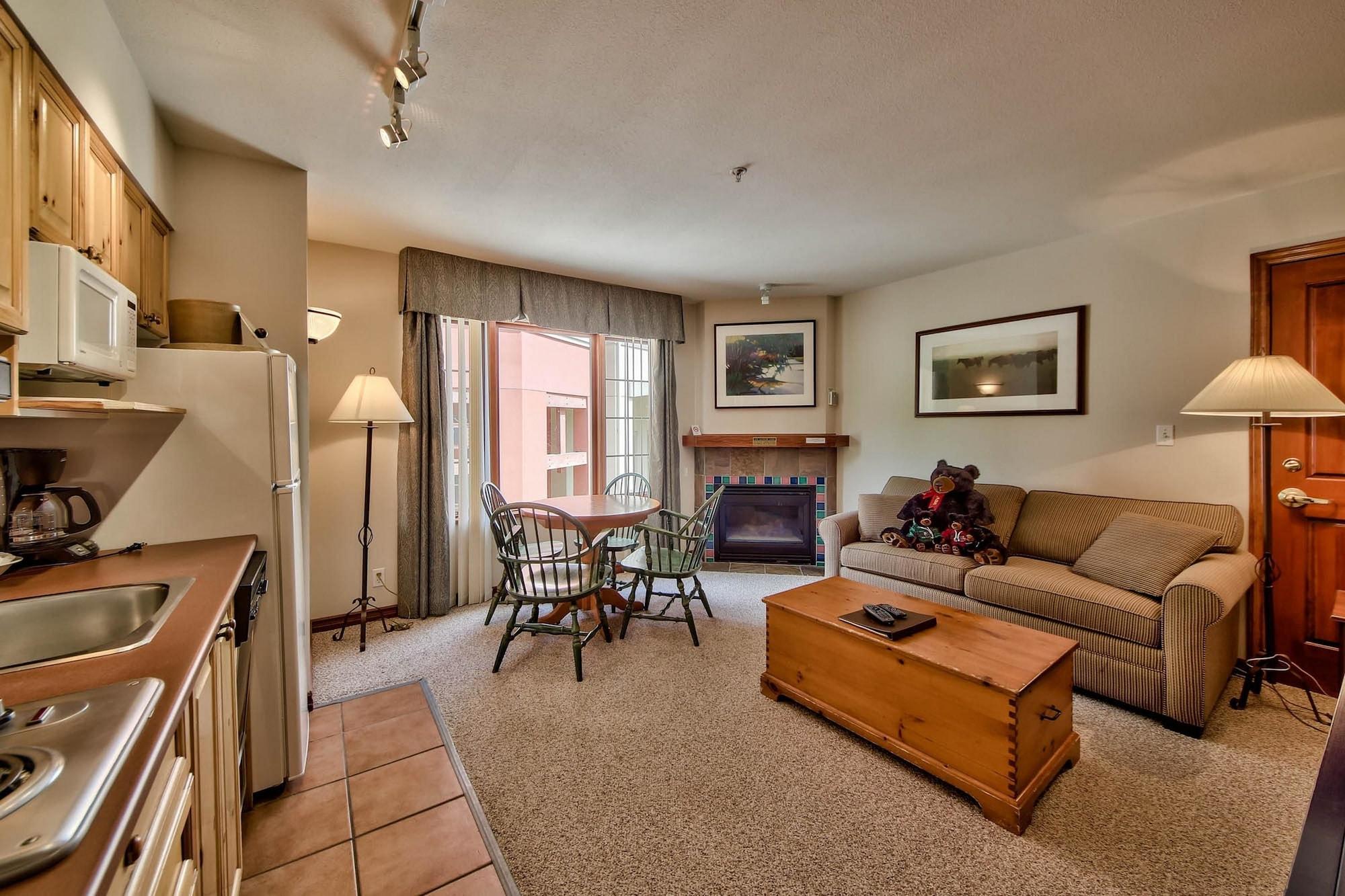 Hearthstone Lodge Sun Peaks Buitenkant foto