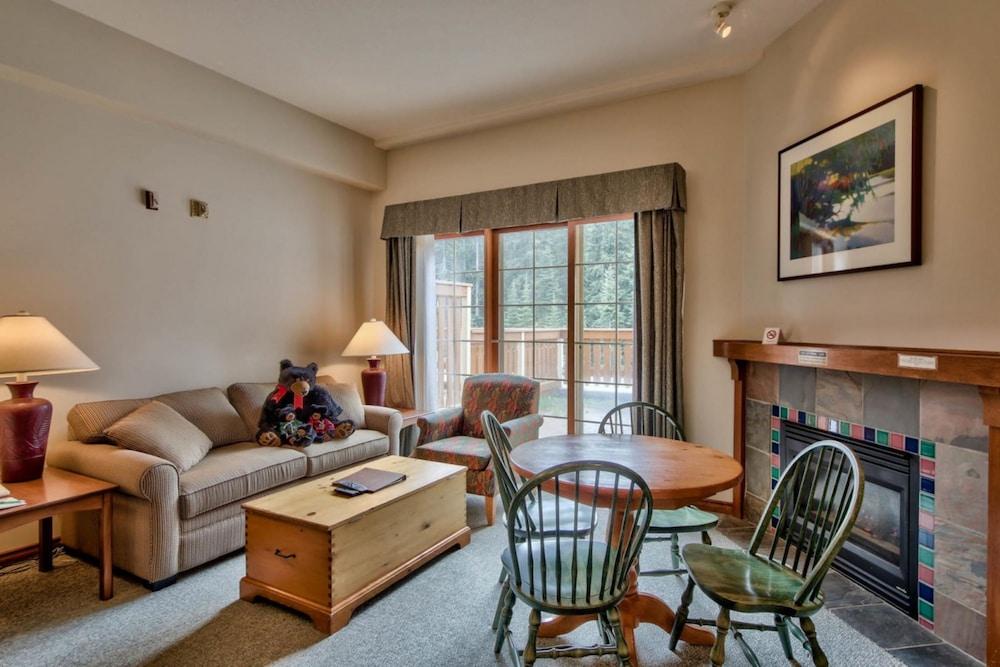 Hearthstone Lodge Sun Peaks Buitenkant foto